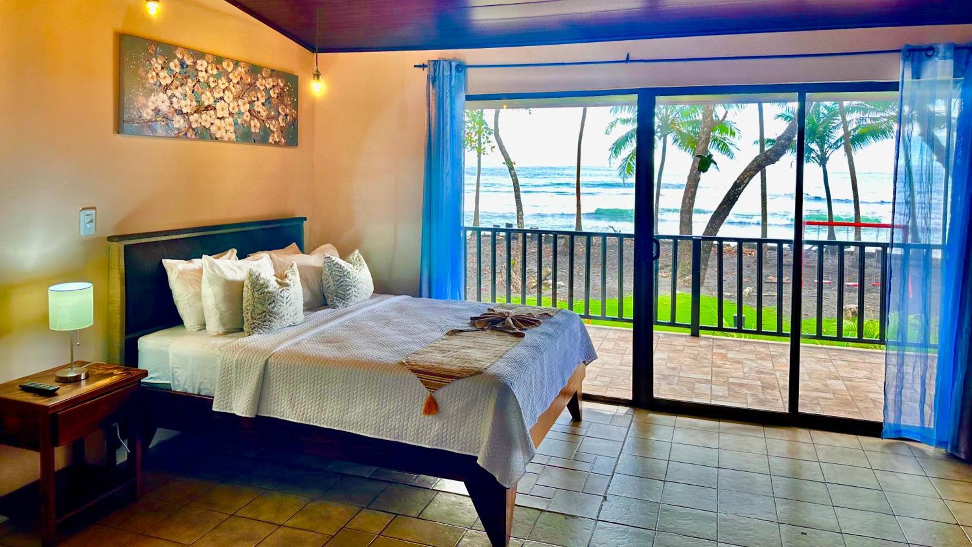 Hotel Beachfront Vista Hermosa Jaco Exterior photo